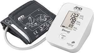 El UA-651BLE es un tensiómetro inalámbrico para el brazo que ofrece la conveniencia de medir y hacer un seguimiento automático de la presión arterial a través de una aplicación móvil.